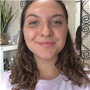 Soy una persona muy extrovertida con ganas de aprender, se me da muy bien el trato con personas y tengo gran capacidad de adaptación.